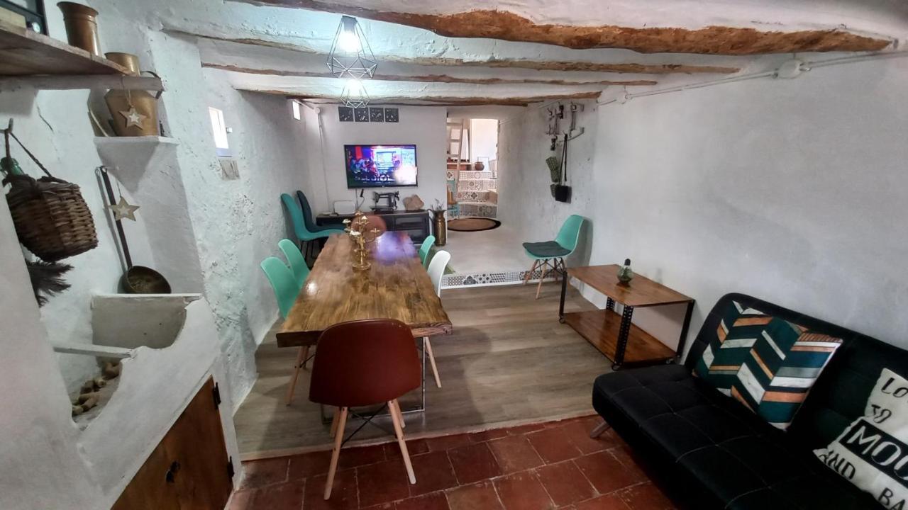 Casajulis Chelva Villa Bagian luar foto